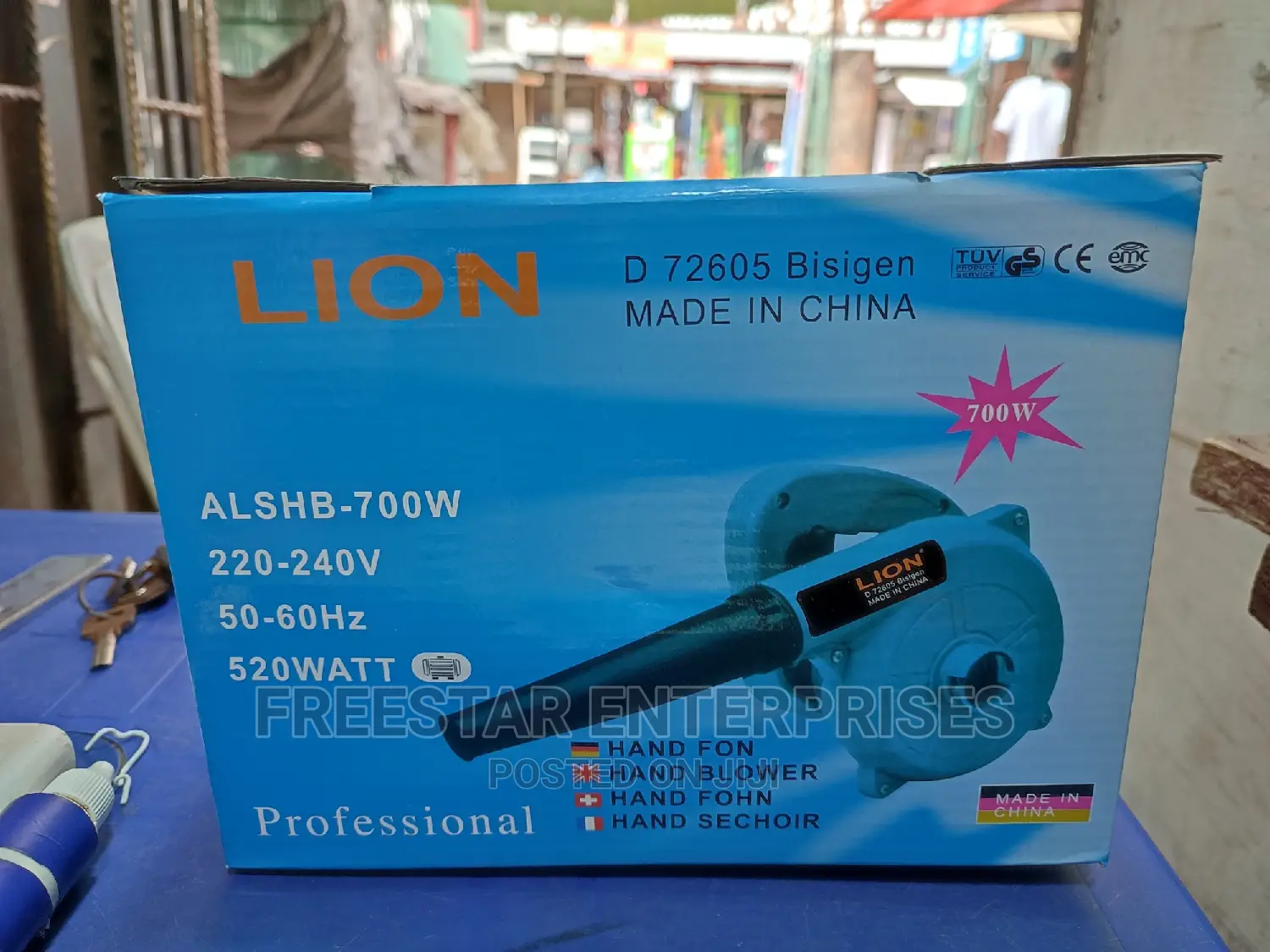LION 700watts Electric Blower.