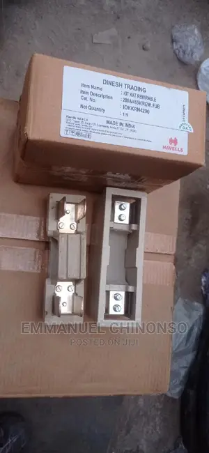 200A Havels Fuse and Base