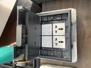 4 Points With 4 Data Points Ground Sockets