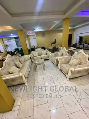 Home Royal Chair