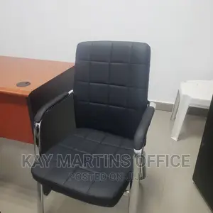 Visitor's Chair With Drift Line Pattern