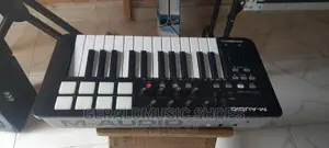 UK Used M-Audio Oxygen25 Midi