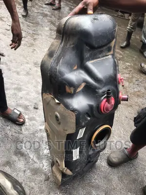 Toyota Tacoma Fuel Tank 04/05 Model