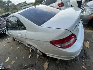 Mercedes-Benz C300 2010 White