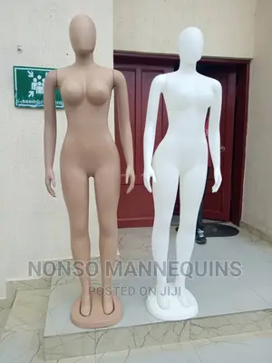 Female Non Detachable Size 10 Faceless Plastic Dummy
