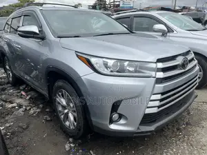 Toyota Highlander 2015 Blue