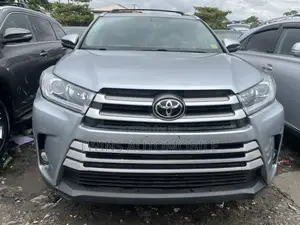 Toyota Highlander 2015 Blue