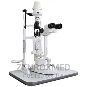 Slit Lamp.