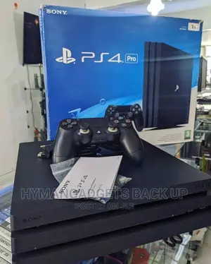 Grade a London Used Ps4 Pro ITB With Controller