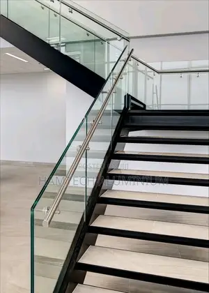10mm Thickness Plane Tempered Glass Staircase