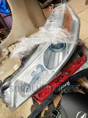 Headlight Acura TL 2010