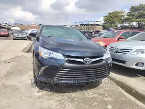 Toyota Camry 2016 Blue