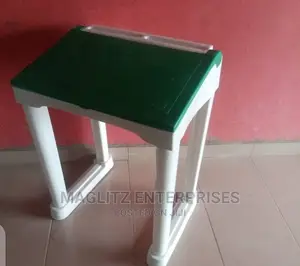 Quality School Table With Lockers
