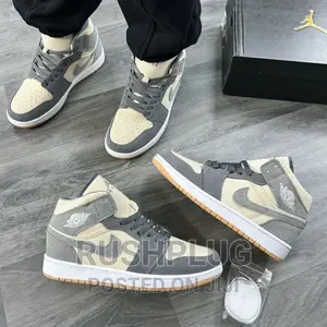 Nike Air Jordan 1 Mid SE “Particle Grey” Sneakers