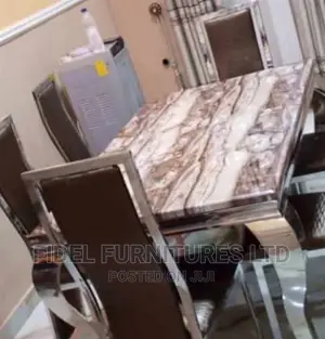 High Quality Modern 6seaters Marble Dining Set