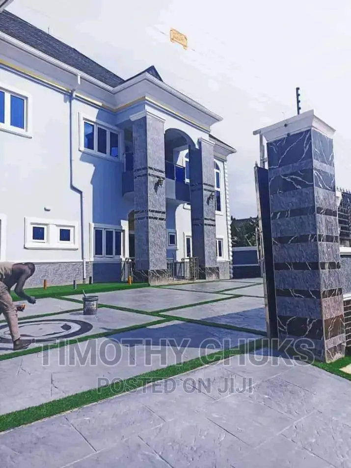 001 Stamp Floor
