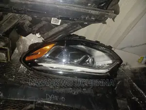 Headlamp Gle350 2018 LED America Original