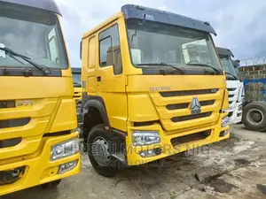 Howo Tractor Head 371 10 Tyres