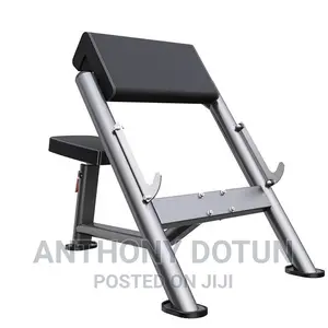 Commercial Preacher Curl Bench Application: Tone Up Muscle