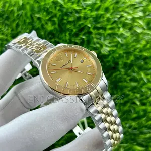 Original Luxury Outfit Versace Wristwatches Available