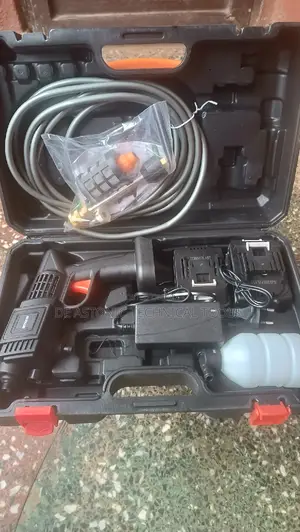 Cordless Pressure Washer