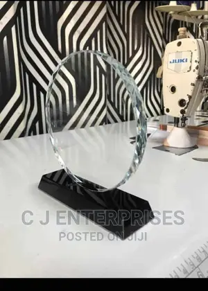 Glass Award Plaque U87