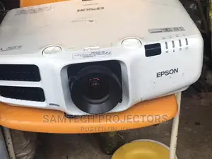 Direct UK Used(EPSON) 7000 Lumens Very Sharp Available 4 Now