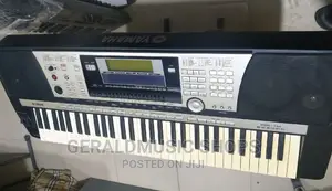 UK Used Yamaha PSR-740 Keyboard