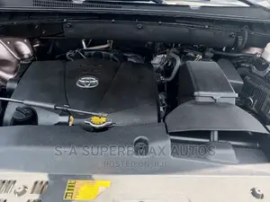 Toyota Highlander Limited Platinum 4x4 V6 (3.5L 6cyl 8A) 2018 Brown