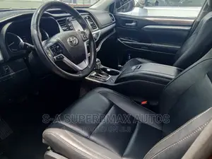 Toyota Highlander 2016 Red
