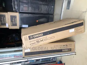 Yamaha PSR Sx-600 Piano