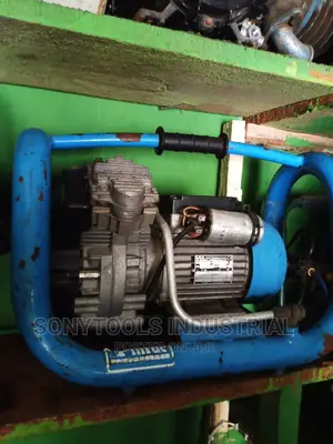 Oil Free Air Compressor 4liters Tank