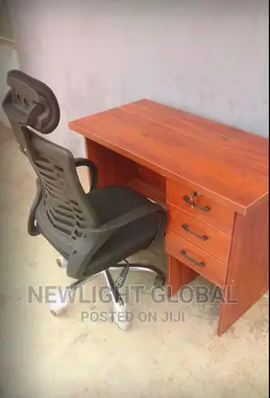 Office Ergonomic Chiar With Headrest and Office Table