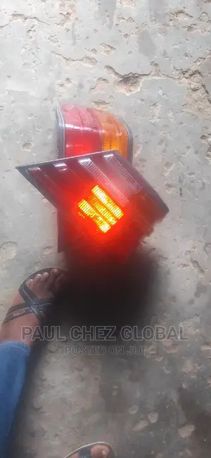 Back or Rear Light Mercedes Benz 124(V.Boot