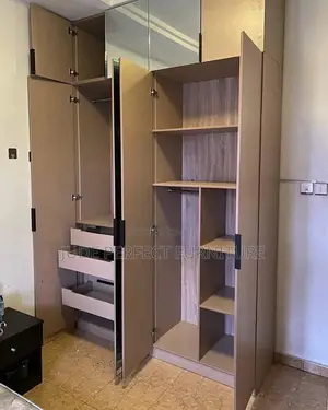 Family Size Wardrobe With Mirror