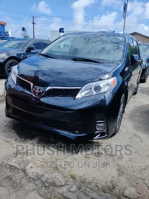 Toyota Sienna XLE Premium AWD 2019 Black