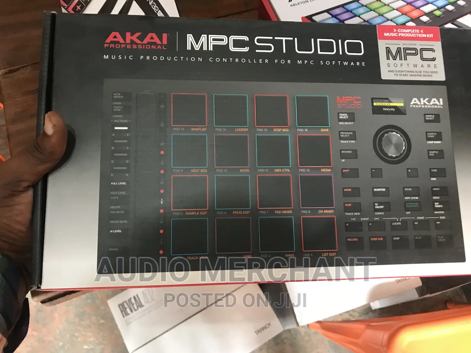 Akai Professional MPC Studio MIDI Controller