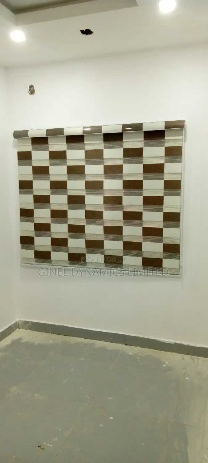 High Quality Window Blind(Free Delivery)