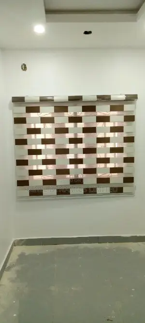 High Quality Window Blind(Free Delivery)