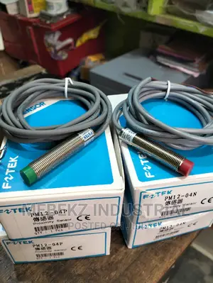 Fotek Proximity Sensor PM12-04N,PM12-04P