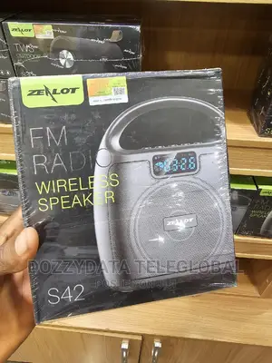 S42 Portable Bluetooth Sound Box Speaker With Fm Radio