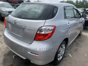 Toyota Matrix 2010 Silver
