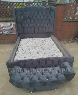 Quality 4.5by6 Upholstery Padded Bed Frame With One Footrest