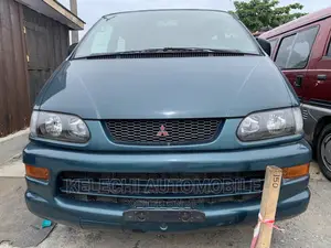 Mitsubishi Space Gear 1999 Blue