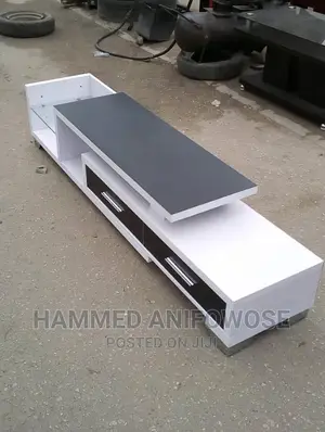 Plasmas Tv Stand