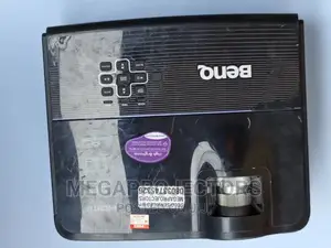 Super Benq Projector