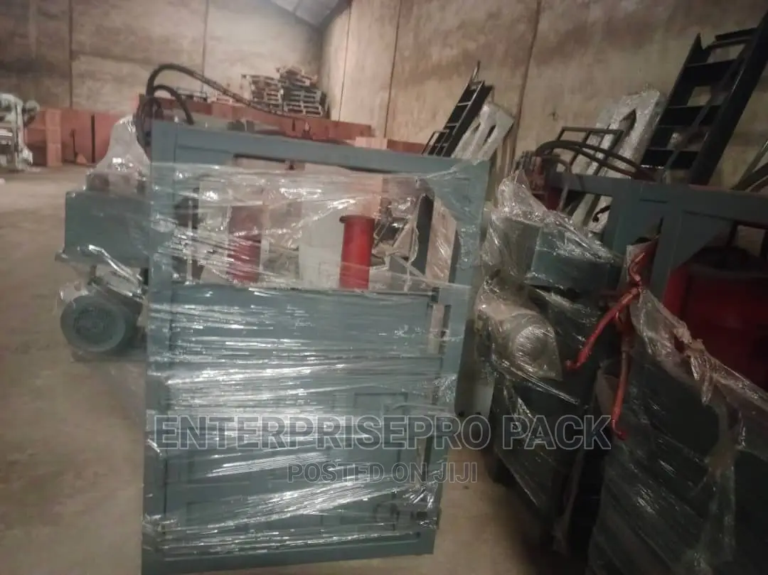 Hydraulic Bailing Machine