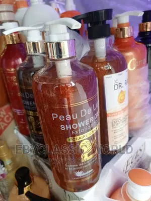 Peau Dr Lune Exfoliating Shower Gel