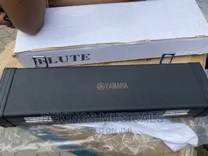 Yamaha Silver Stainless Flute