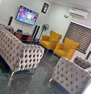 High Quality Complete Set Home Sofa Chair.